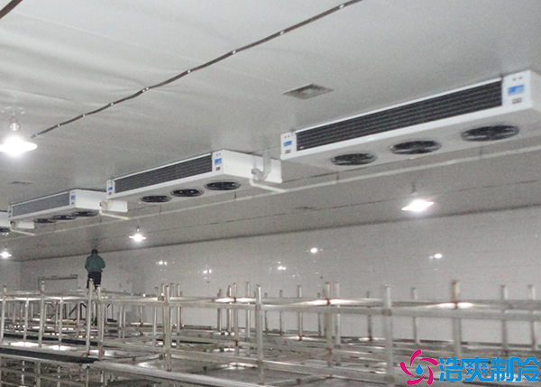 菠萝蜜在线观看喷涂