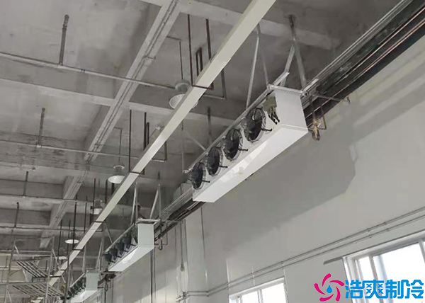 菠萝蜜在线观看喷涂