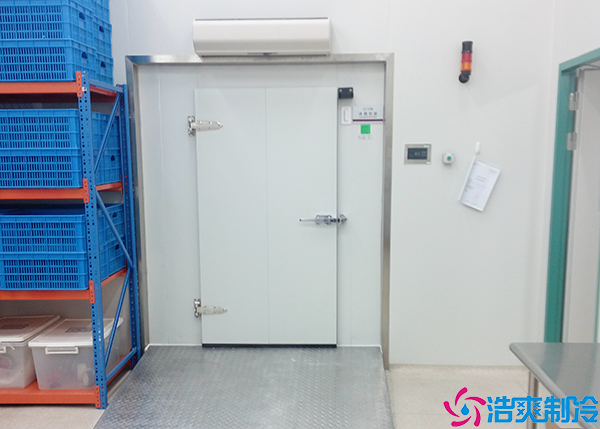 便利店菠萝蜜在线观看